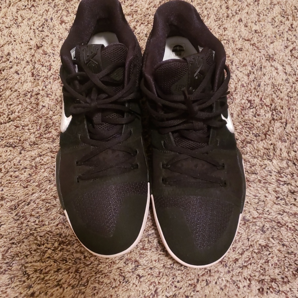Kyrie 3